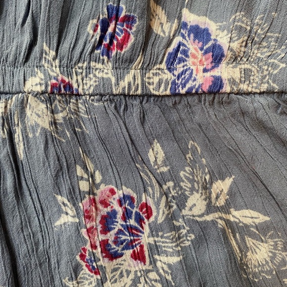 Mudd Long-Sleeved Floral Romper - Picture 8 of 8